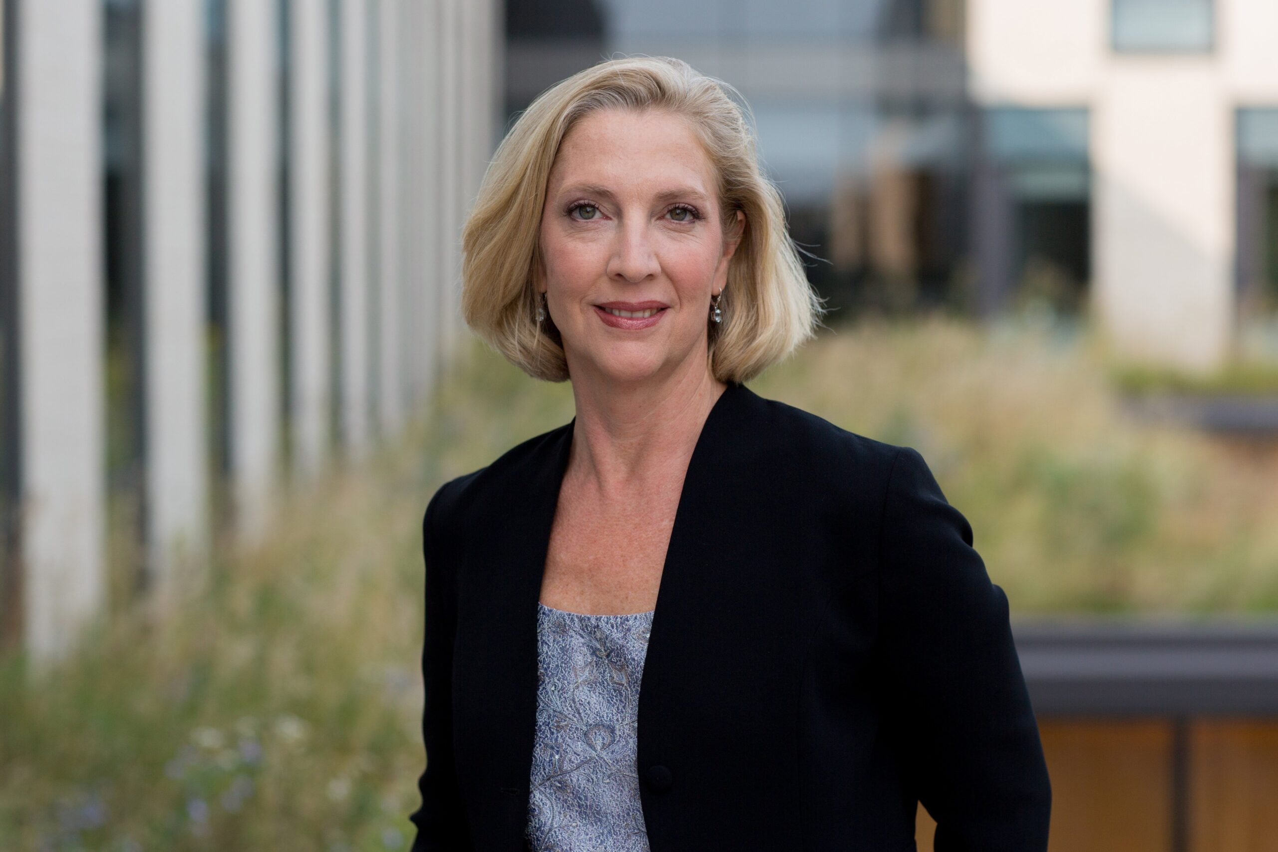 melissa hathaway headshot