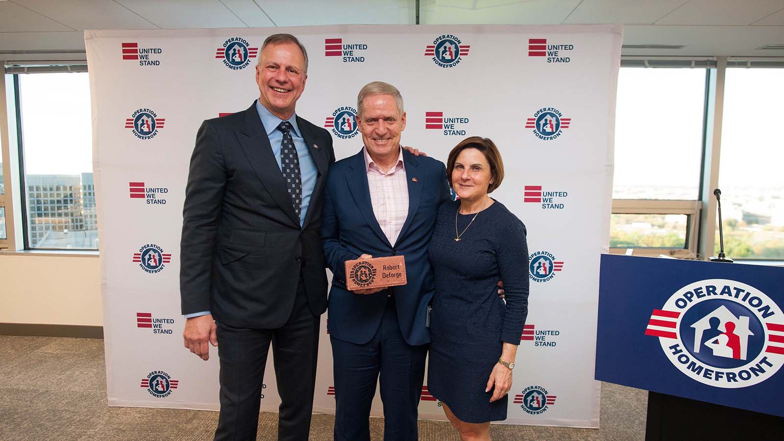 Robert Deforge receiving Cornerstone award from John Pray